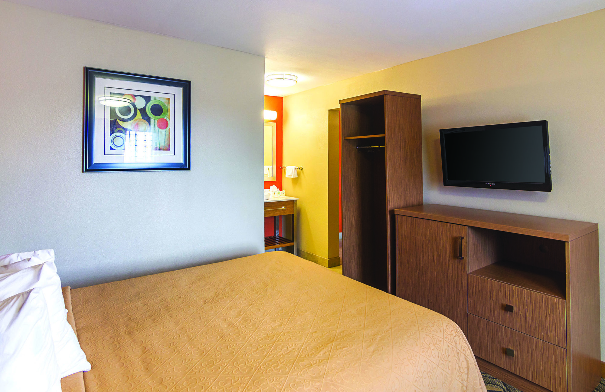 Days Inn & Suites By Wyndham Arlington Near Six Flags Bilik gambar